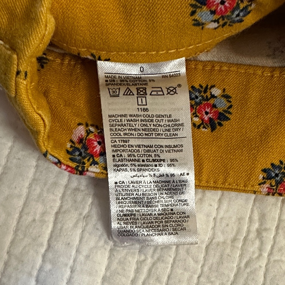 Old Navy Pixie Mustard Floral Skinny Pants Size 0 - Picture 4 of 6